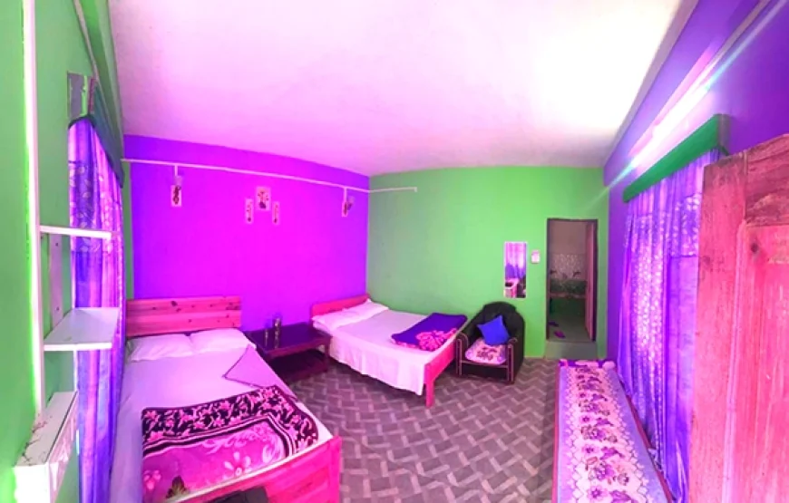 Nigyel 3 Bed Sharing Room